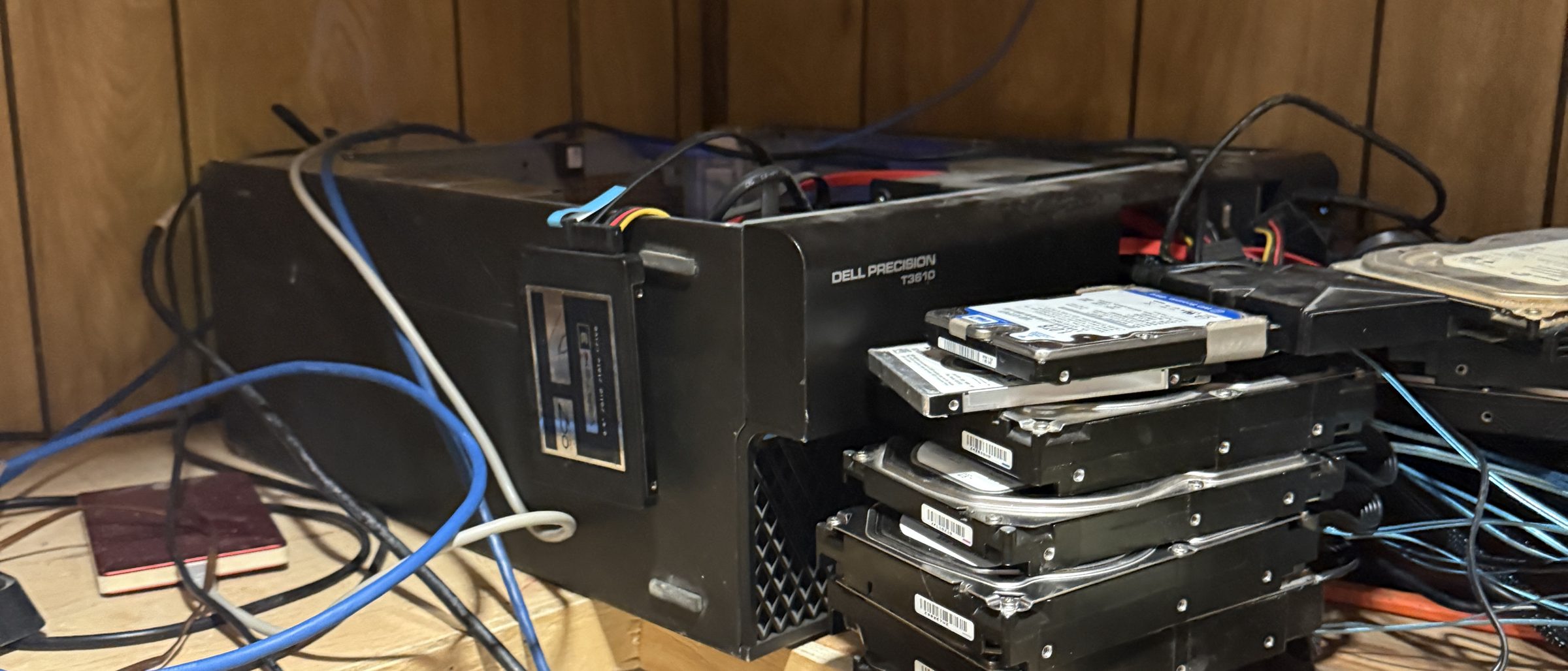 Storage array and drives in the working homelab